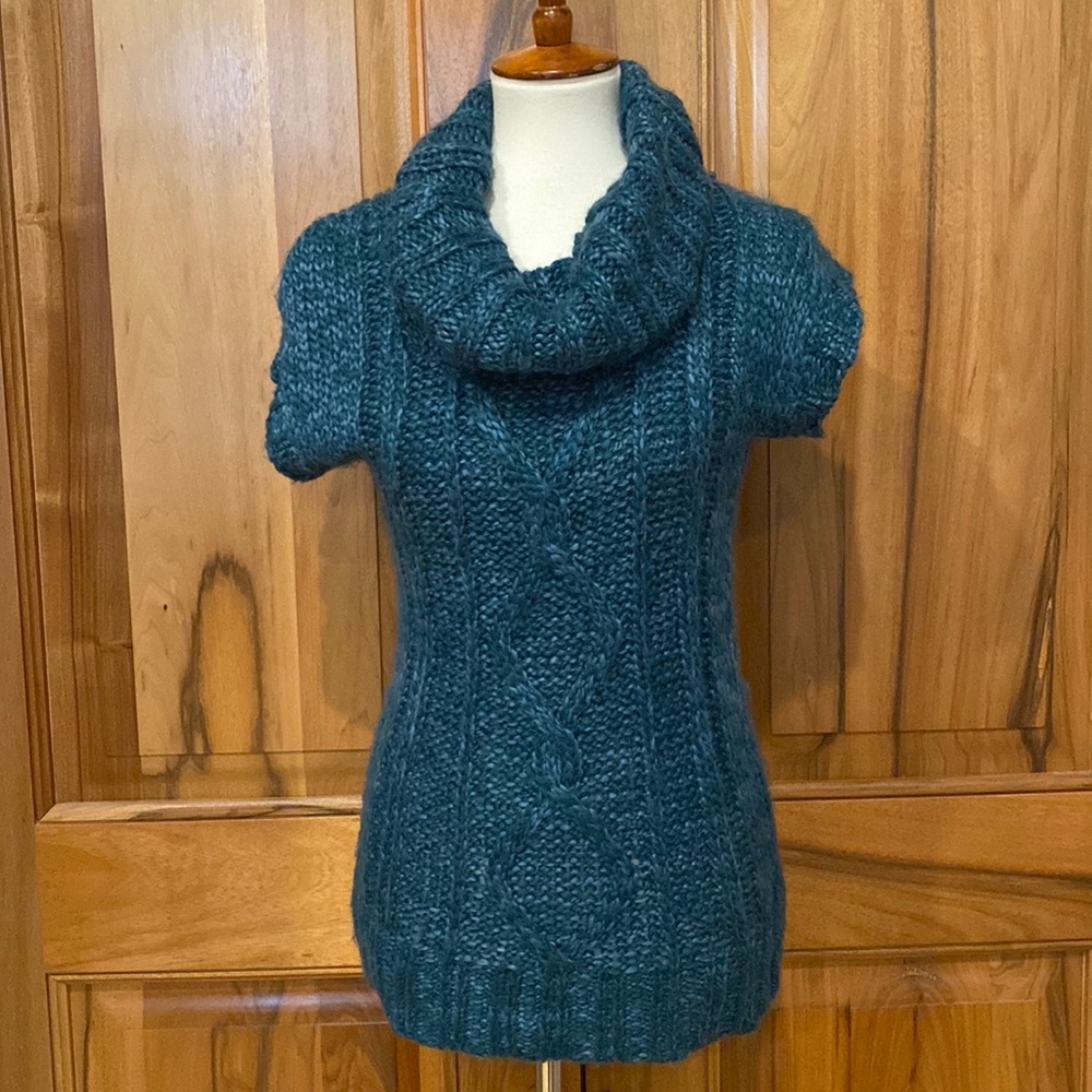 Mudd - Super Soft, Slouchy Knit Short-Sleeve Sweater Top, Blue/Green Teal, M